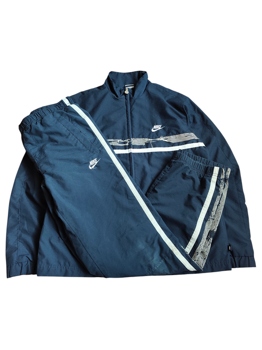 Nike Tracksuit (M)